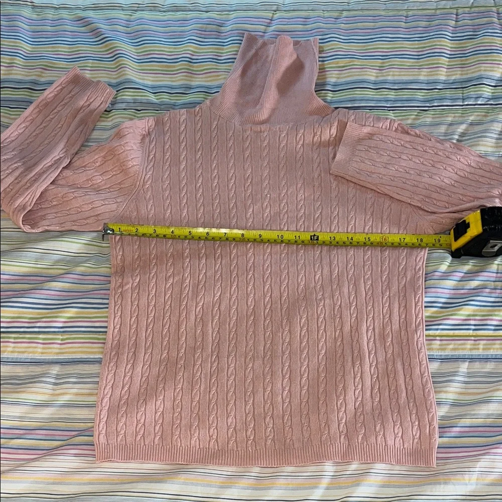 Sutton/Studio Pink Silk Cashmere Cable Knit Turtleneck‎ Sweater M